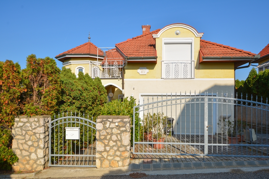 Large house with 4 additional apartments near Hévíz and Lake Balaton for sale